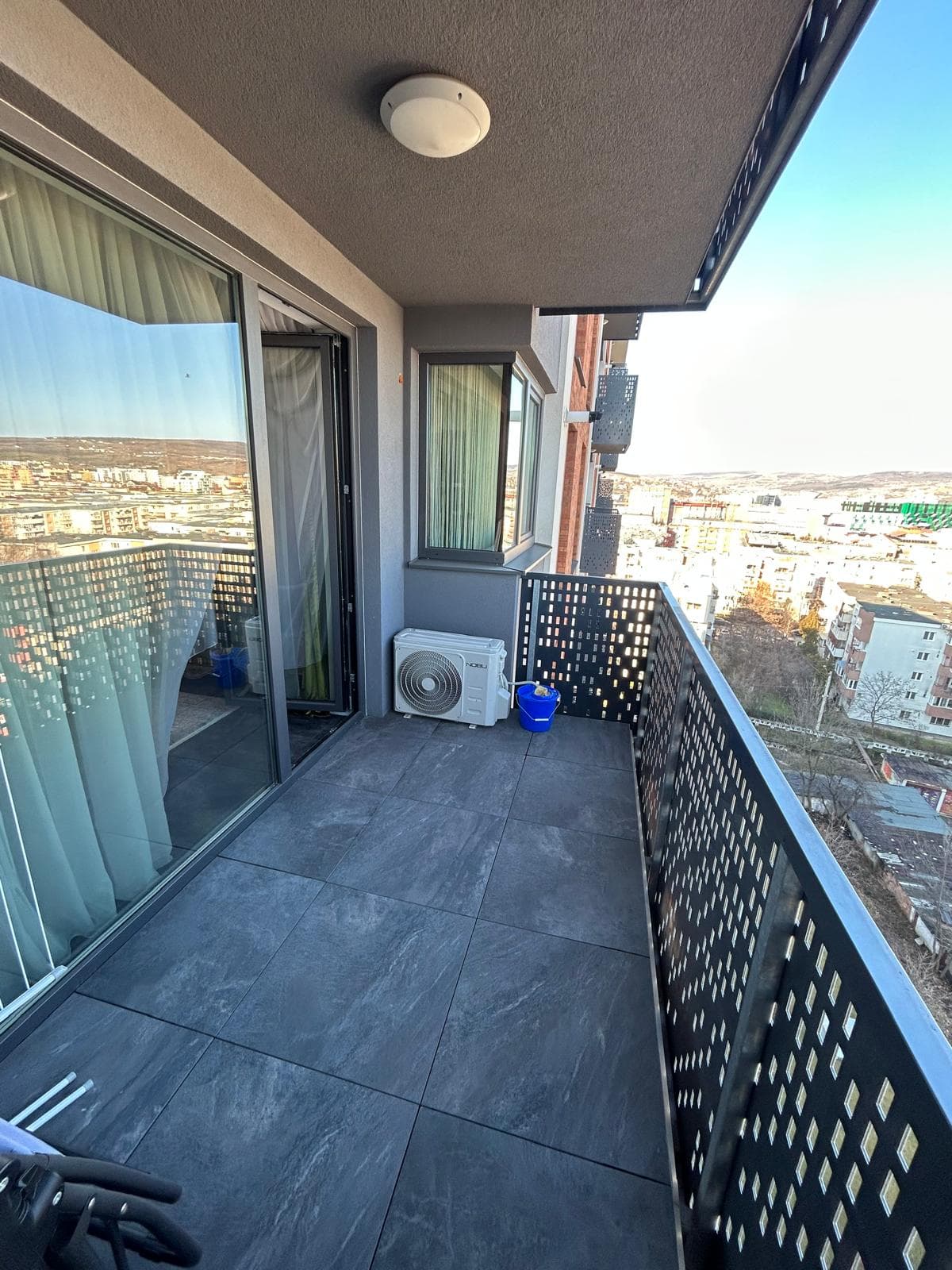 Apartament pe Bulevardul 21 Decembrie 1989 - Image 3