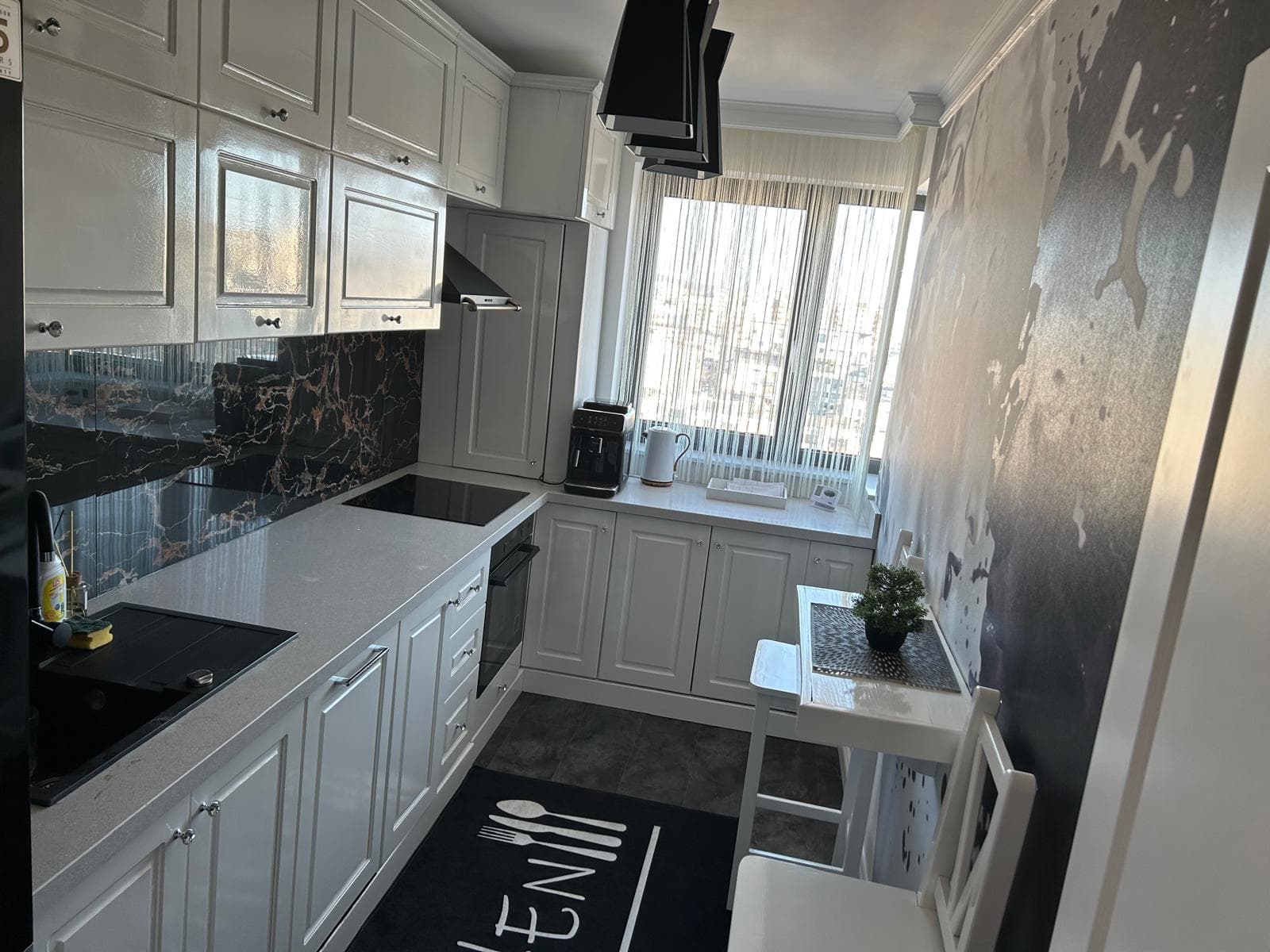 Apartament pe Bulevardul 21 Decembrie 1989 - Image 4