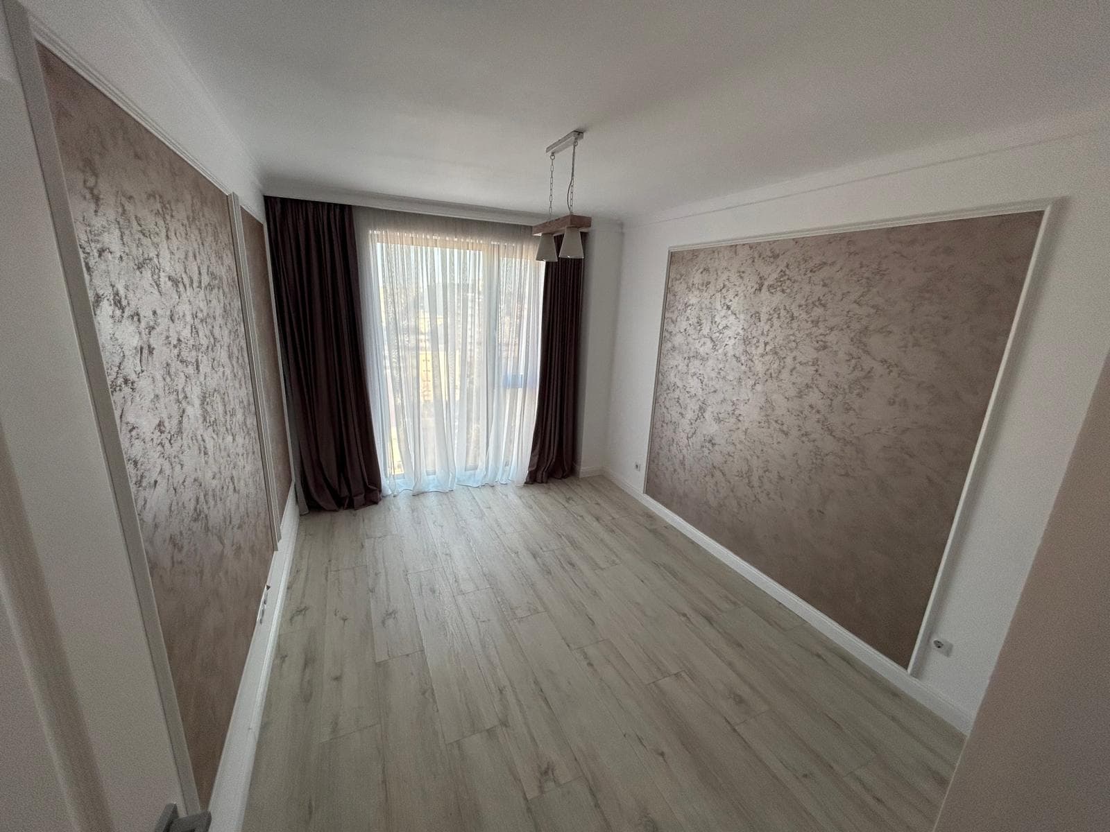 Apartament pe Bulevardul 21 Decembrie 1989 - Image 7