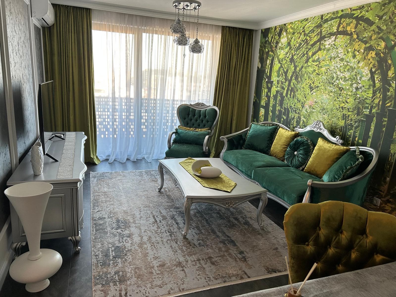 Apartament pe Bulevardul 21 Decembrie 1989